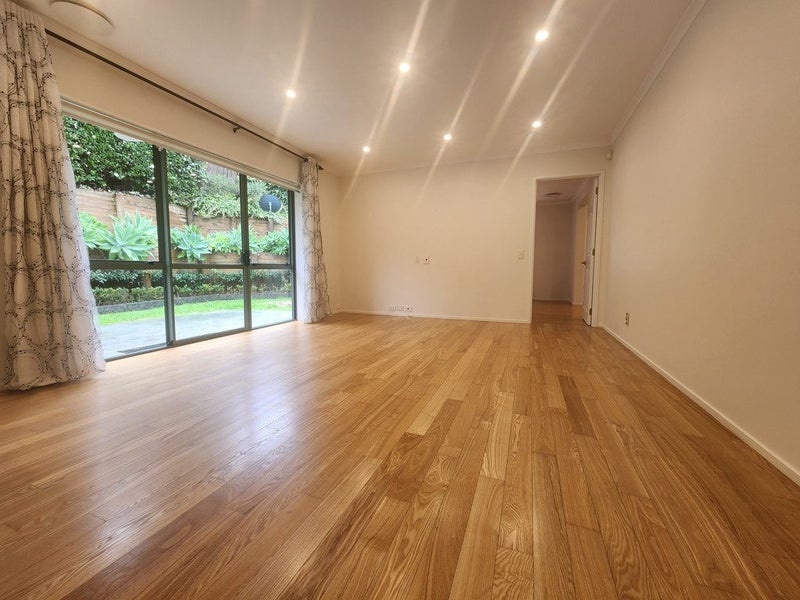 10 Rosepark Crescent, Remuera, Auckland - Carousel 17