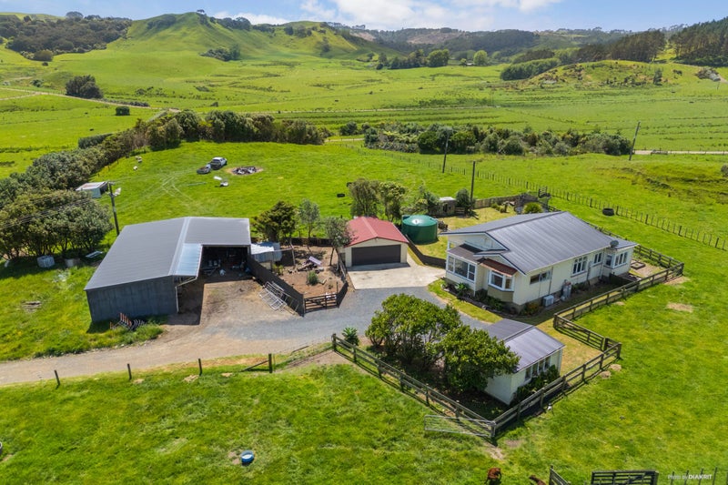 98 Tindall Road, Waiuku - Carousel 1