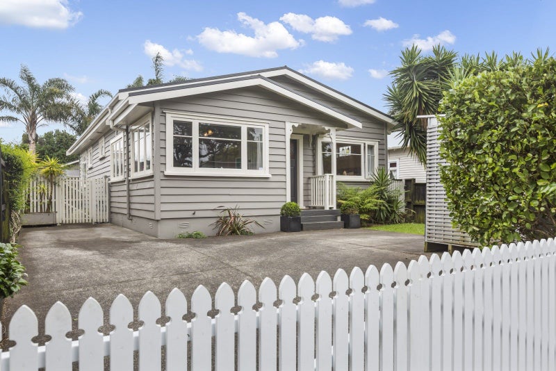 100 Grey Street, Onehunga, Auckland - Carousel 1