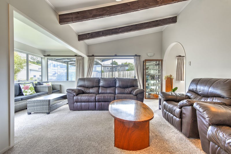 27 Glamis Avenue, Dinsdale, Hamilton - Carousel 2