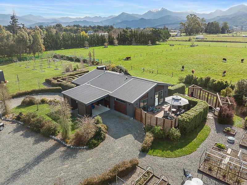 2625 State Highway 63, Blenheim - Carousel 1