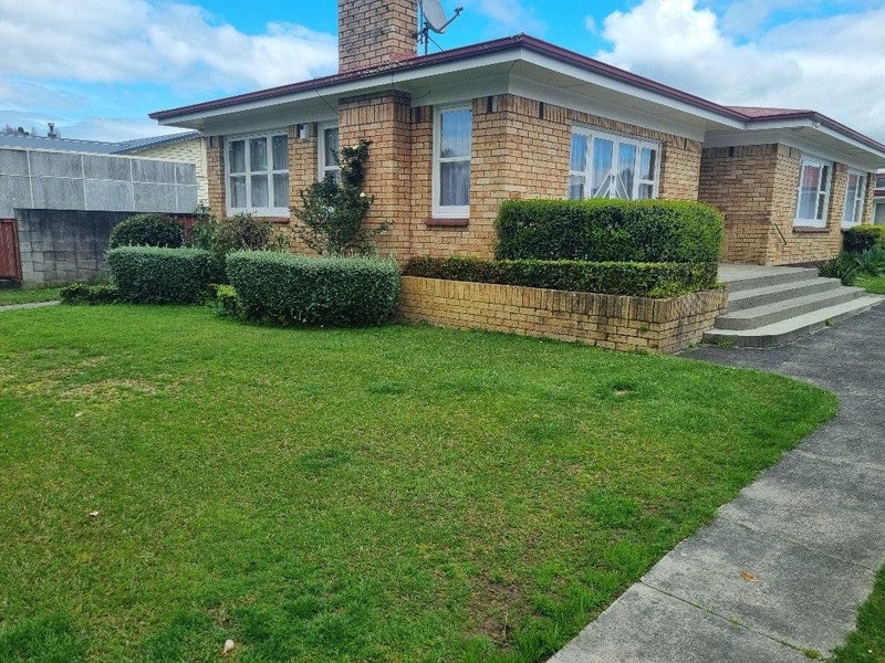 35 Haultain Street, Fairfield, Hamilton - Carousel 1