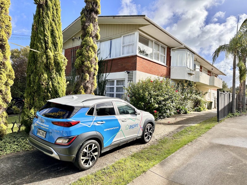 Property Valuation for 13 Peter Terrace, Castor Bay, Auckland Trade