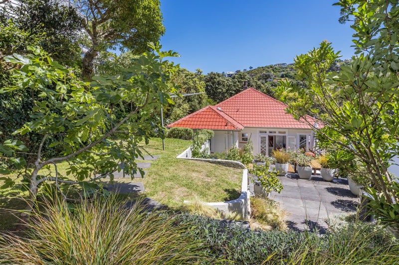 9 Kellsmere Crescent, Island Bay, Wellington - Carousel 2