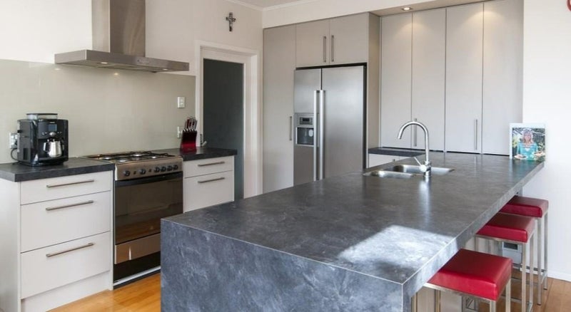 1/124 Bucklands Beach Road, Bucklands Beach, Auckland - Carousel 2