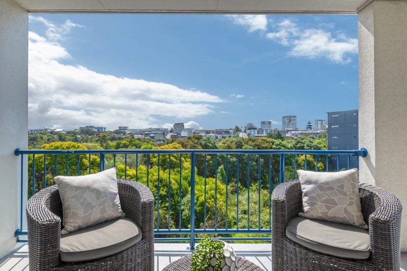 E6/19 Fleet Street, Eden Terrace, Auckland - Carousel 2