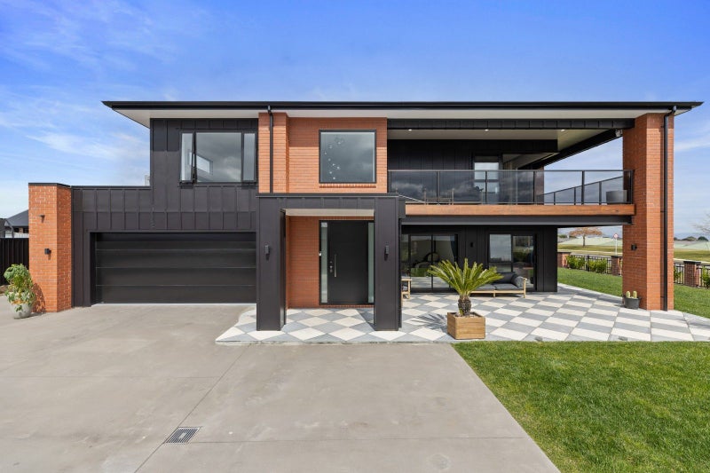 72 Harakeke Drive, Wharewaka, Taupo - Carousel 1
