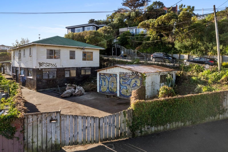 531 Broadway, Strathmore Park, Wellington - Carousel 1