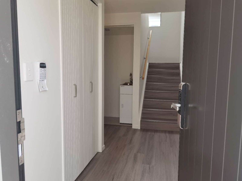 4 Henry Street, Avondale, Auckland - Carousel 2