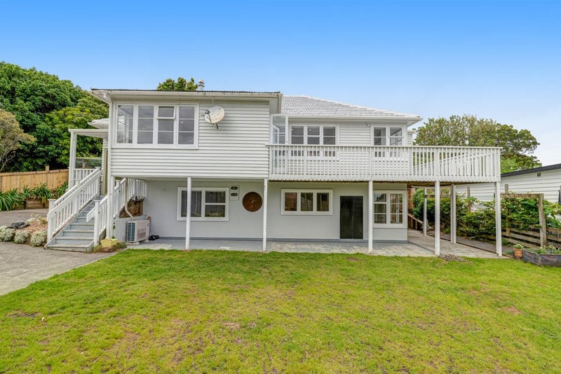 10 St James Avenue, Helensville, Helensville - Carousel 1
