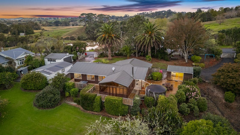 25 Hawkes Access Road, Silverdale - Carousel 24