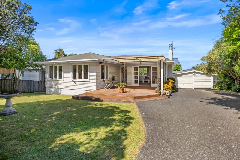 1/414 East Coast Road, Sunnynook, Auckland - Carousel 1