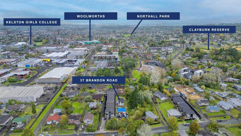 37 Brandon Road, Glen Eden, Auckland - Carousel 7