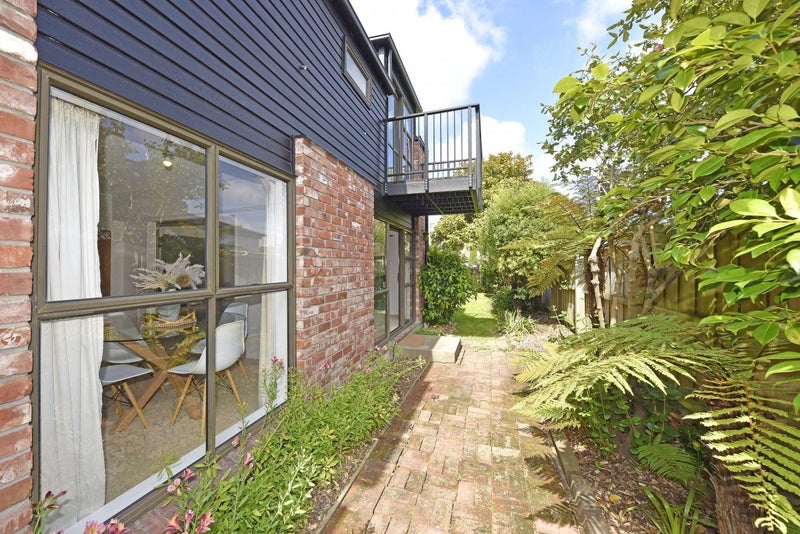 1/88 Abberley Crescent, St Albans, Christchurch - Carousel 21