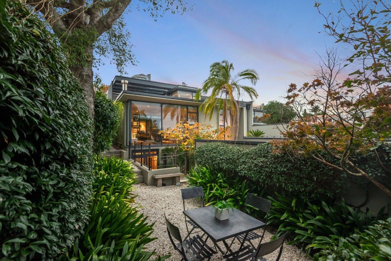34 Curran Street, Herne Bay, Auckland - Carousel 1