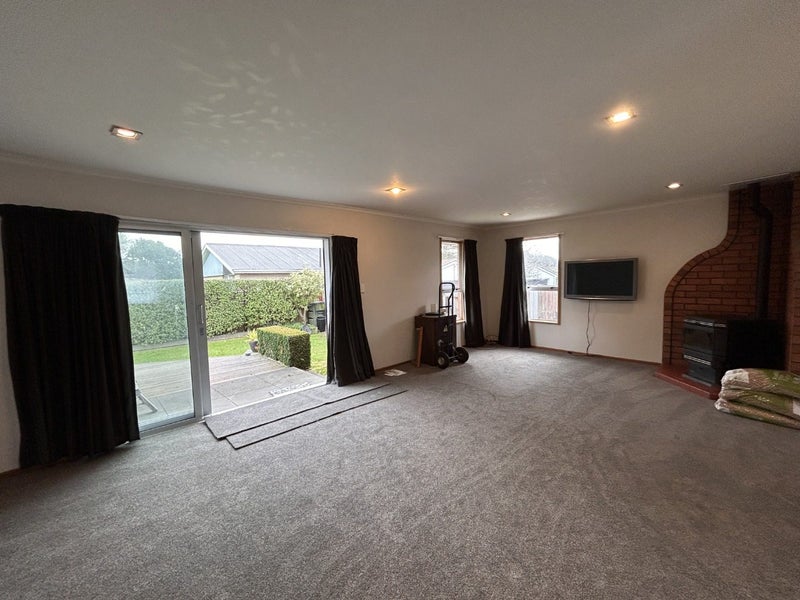 67 Reynolds Avenue, Bishopdale, Christchurch - Carousel 2