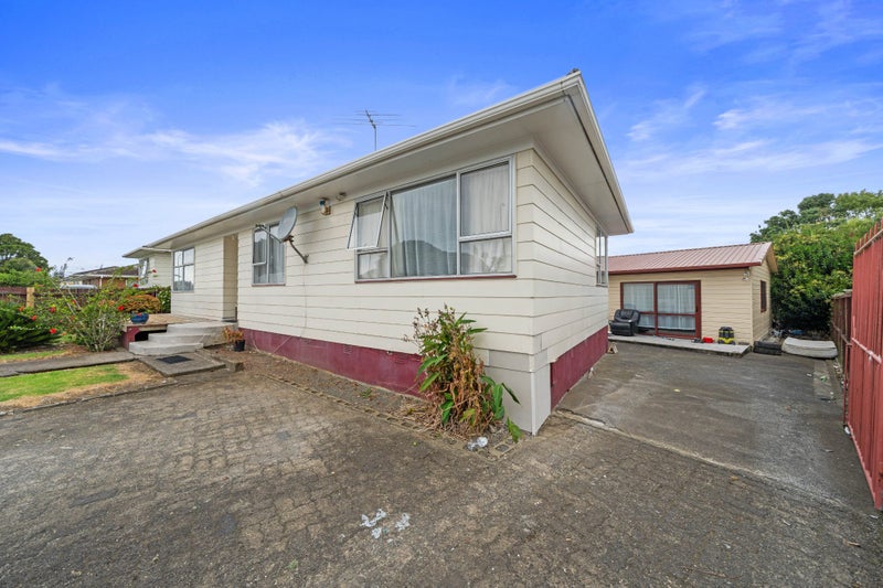 17 Sunlands Drive, Manurewa, Auckland - Carousel 2