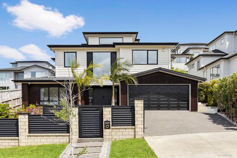 33 Golden Morning Drive, Albany Heights, Auckland - Carousel 1