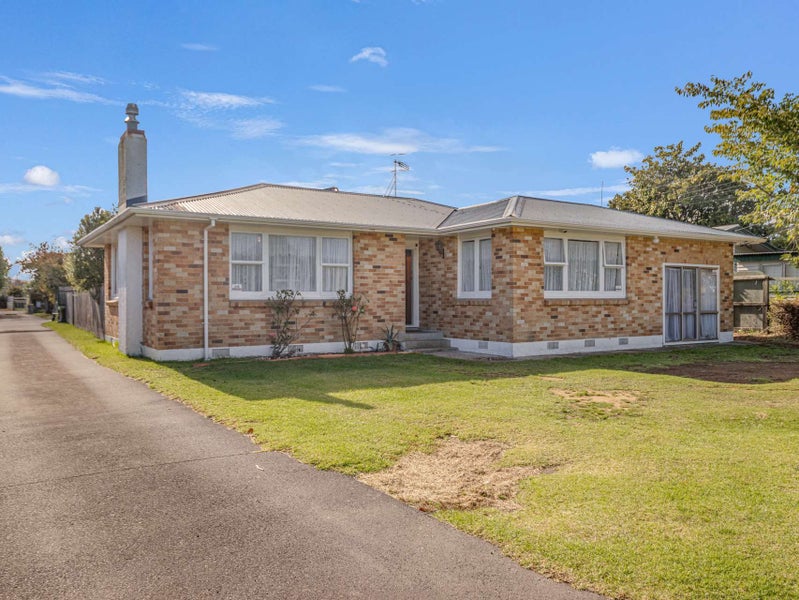 67 Robinson Avenue, Holdens Bay, Rotorua - Carousel 1