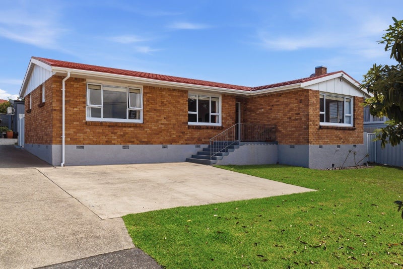 306B Otumoetai Road, Otumoetai, Tauranga - Carousel 1