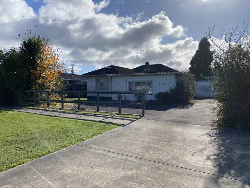 1437 Hinemoa Street, Rotorua - Carousel 1