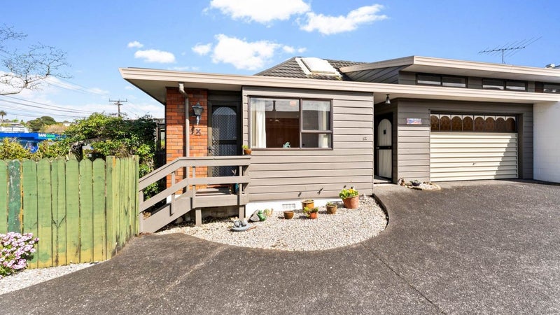 1/51 Anzac Road, Browns Bay, Auckland - Carousel 1