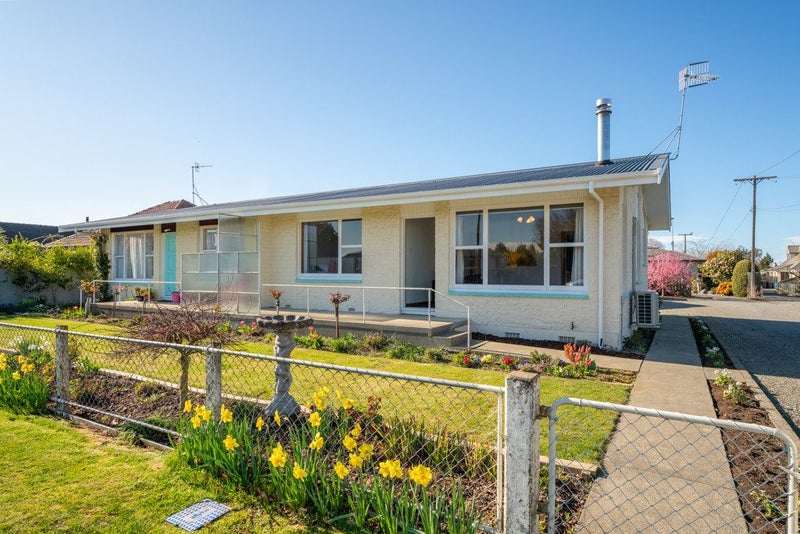 2/28A George Street, Geraldine - Carousel 1