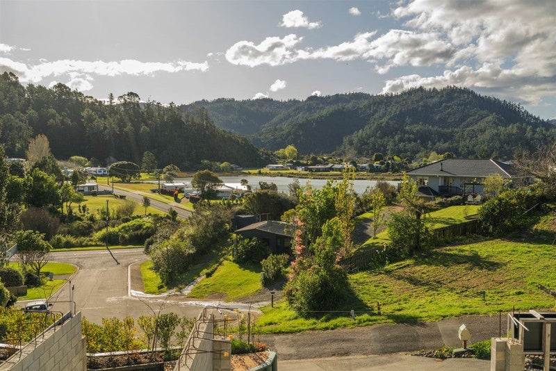 9 Patton Place, Tairua - Carousel 1