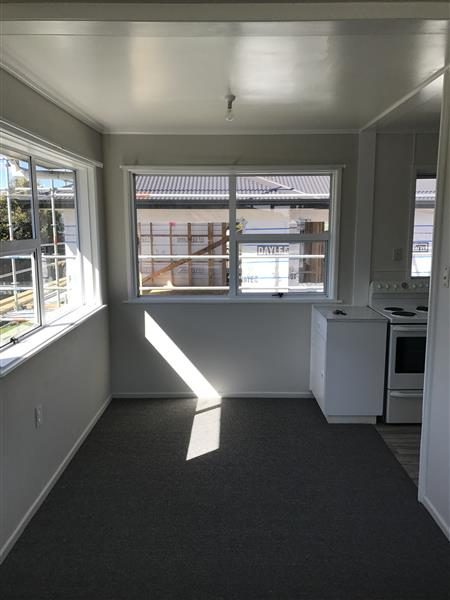 5 Beeston Crescent, Manurewa, Auckland - Carousel 2