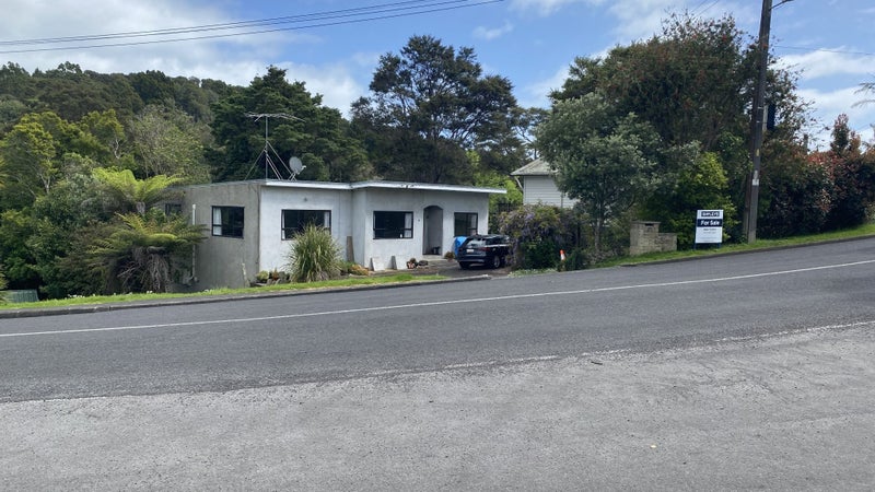 25 Rewa Road, Maraetai, Auckland - Carousel 1