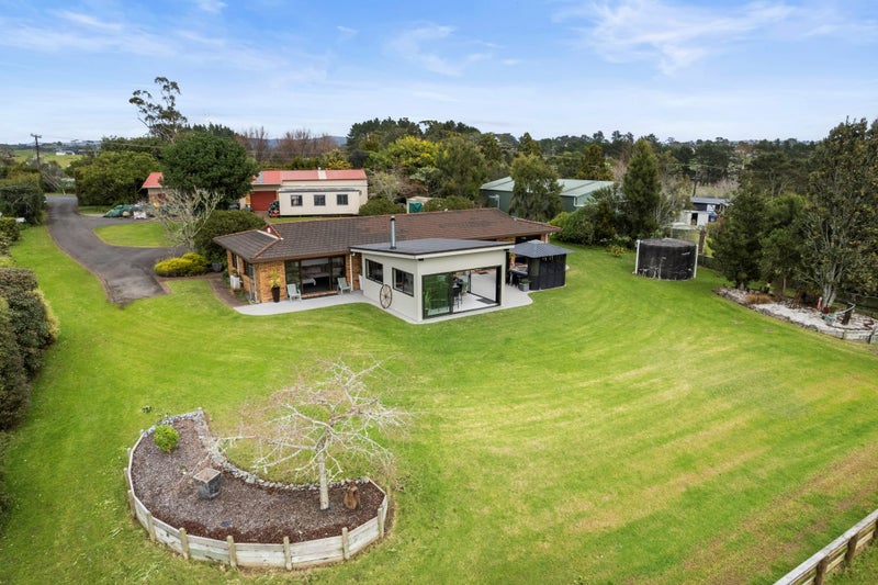 84 Nelson Road, Taupaki - Carousel 1