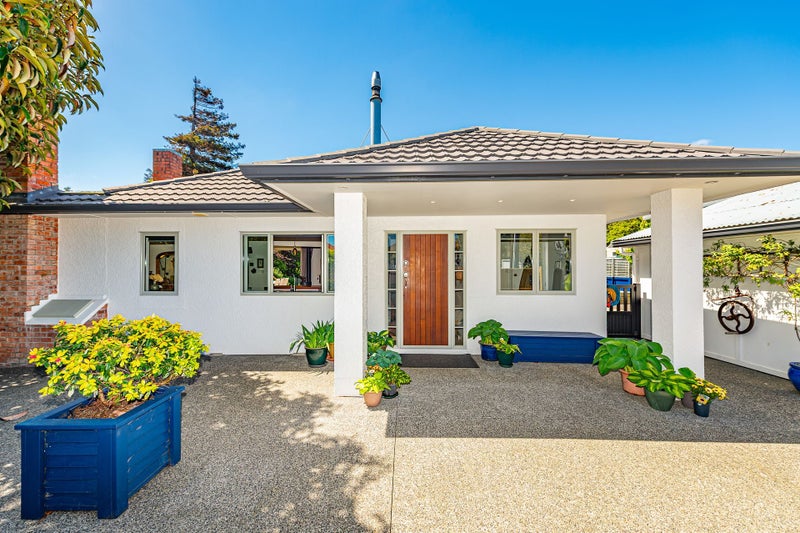 16 Tregarth Street, Saint Johns Hill, Whanganui - Carousel 1