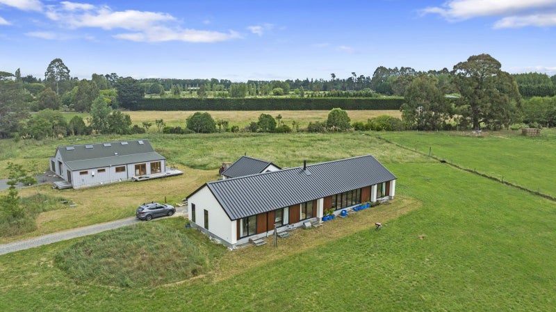 23 Birchdale Place, Ohoka, Kaiapoi - Carousel 1