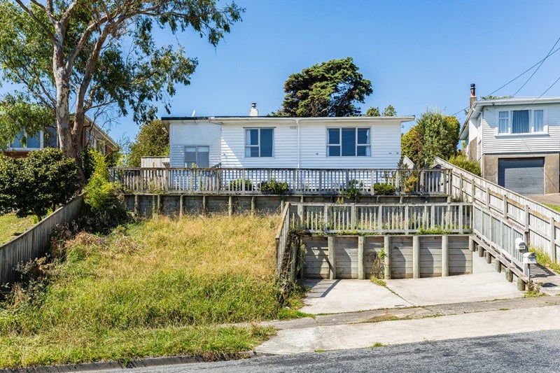 37A Bedford Street, Cannons Creek, Porirua, Wellington - Carousel 1