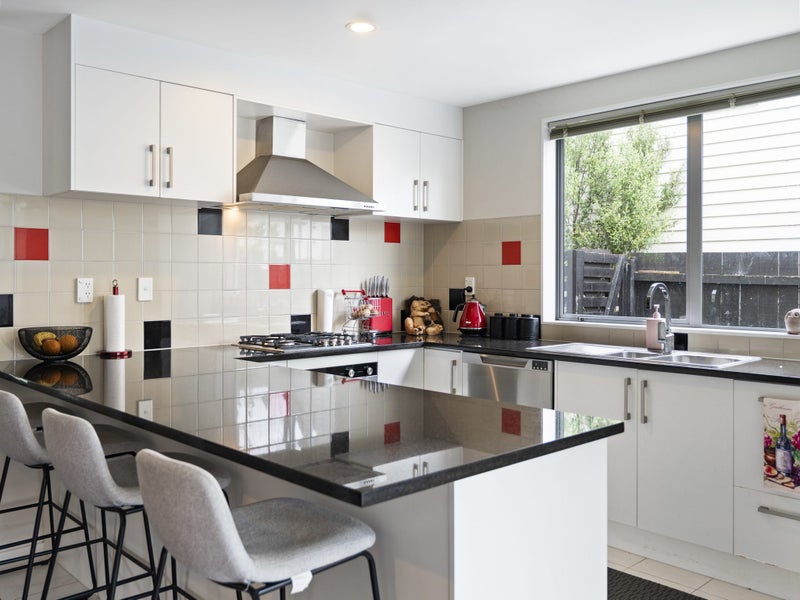 19 McGinty Street, Takanini, Auckland - Carousel 2