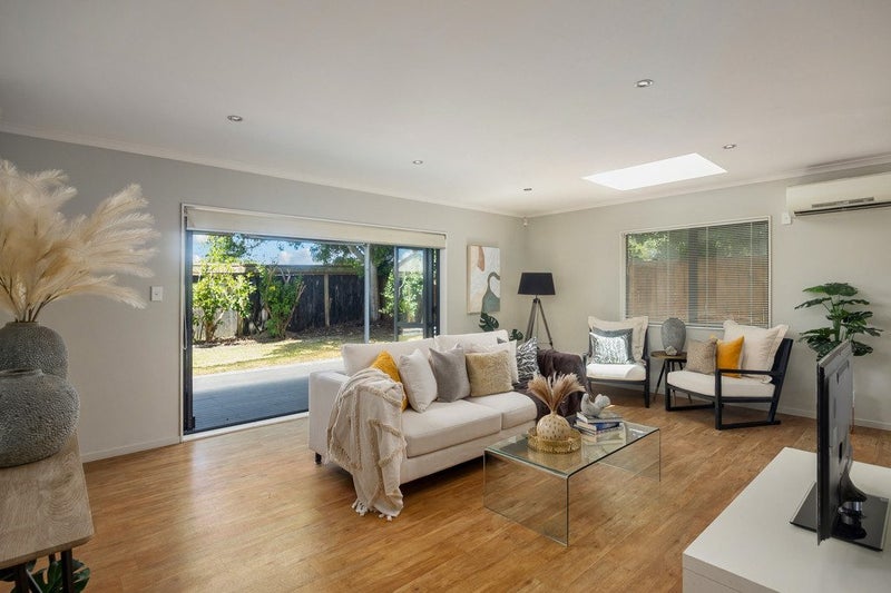 27A Wallath Road, Onehunga, Auckland - Carousel 2