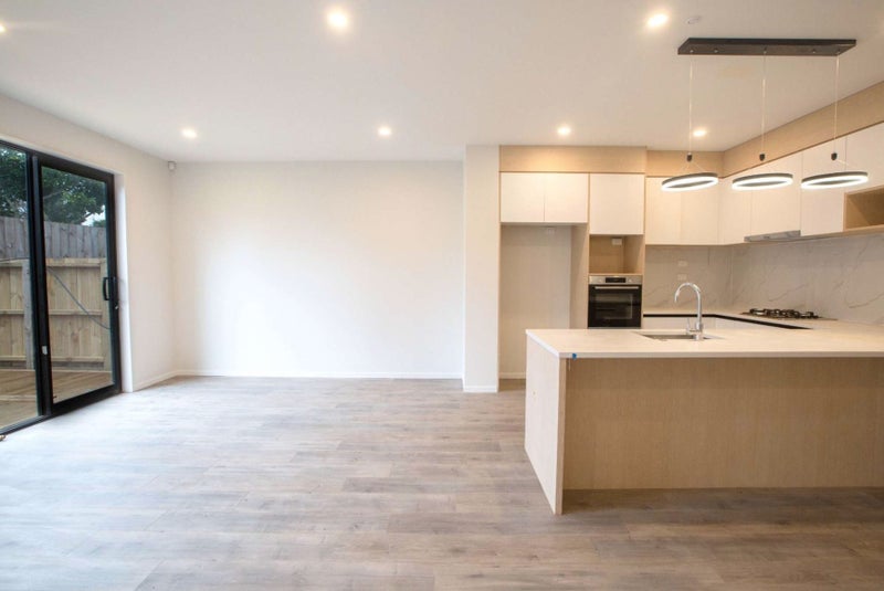 4 Te Rorea Lane, Mount Roskill, Auckland - Carousel 2