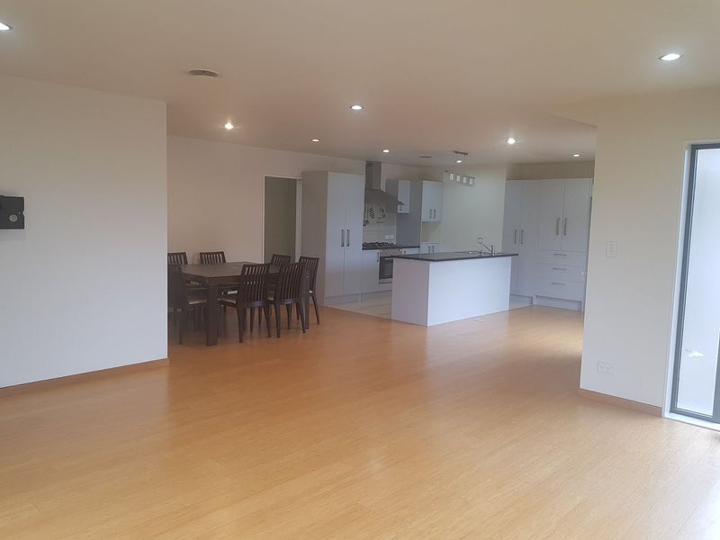 79A Stanley Road, Glenfield, Auckland - Carousel 1