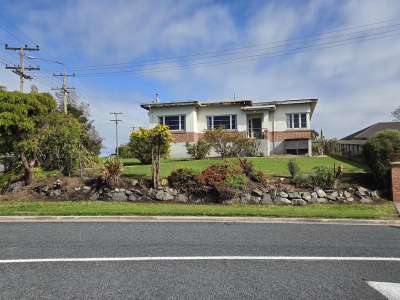 256 Clyde Street, Balclutha - Carousel 1