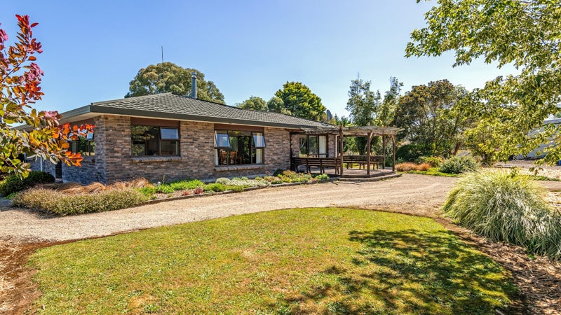 168 Parewanui Road, Bulls - Carousel 1