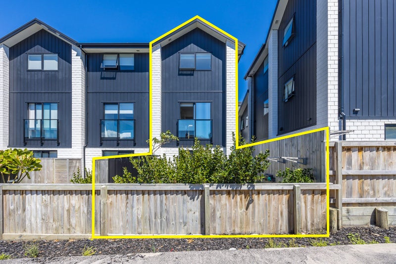 4/10 Willcott Street, Mount Albert, Auckland - Carousel 23