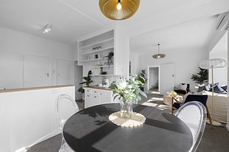 9d Paynters Avenue, Strandon, New Plymouth, Taranaki - Carousel 2