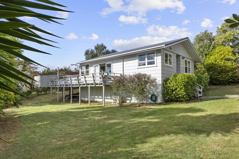 35 Uenuku Avenue, Raglan, Raglan - Carousel 1