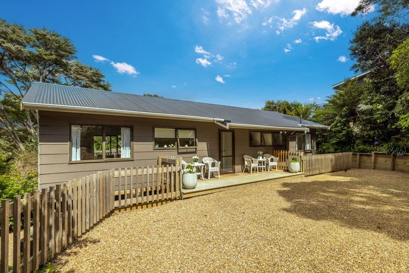 19 Bay Road, Ostend, Waiheke Island, Auckland - Carousel 2