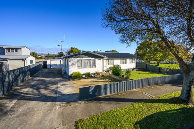 44 Kaimanawa Street, Kelvin Grove, Palmerston North - Carousel 1