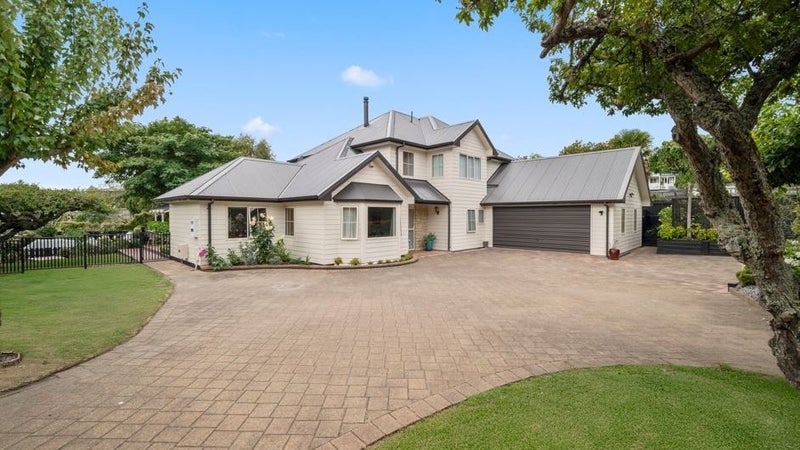 2/56 Henry Hill Road, Taupō - Carousel 1
