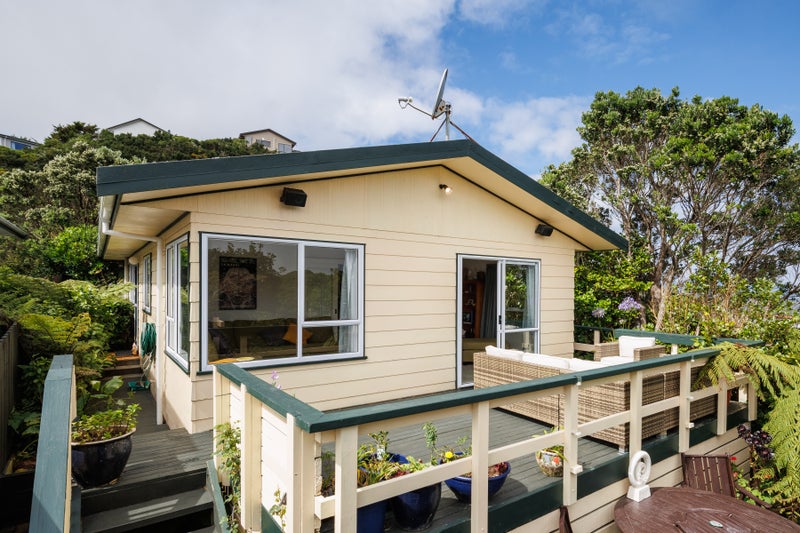 Property Valuation for 83 Montgomery Avenue, Karori, Wellington Trade