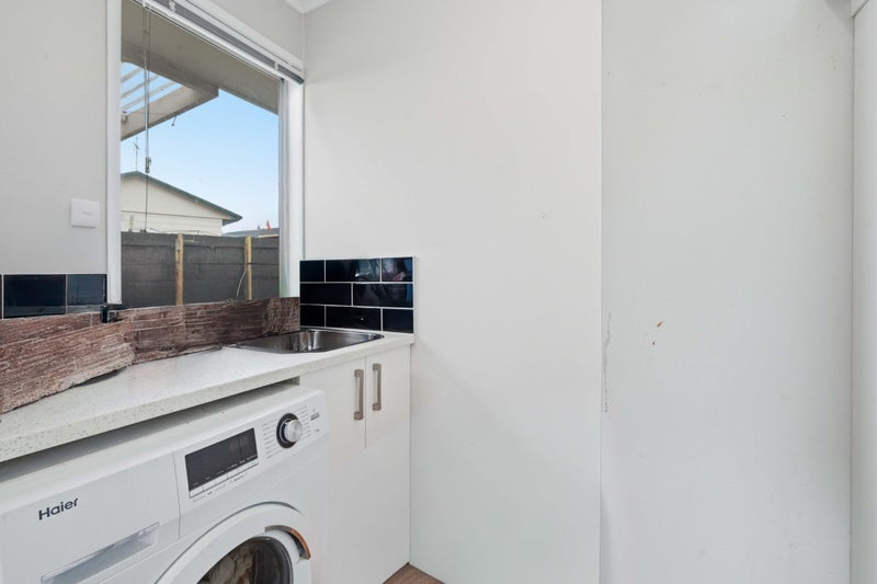 18 Shalimar Place, Clover Park, Auckland - Carousel 15