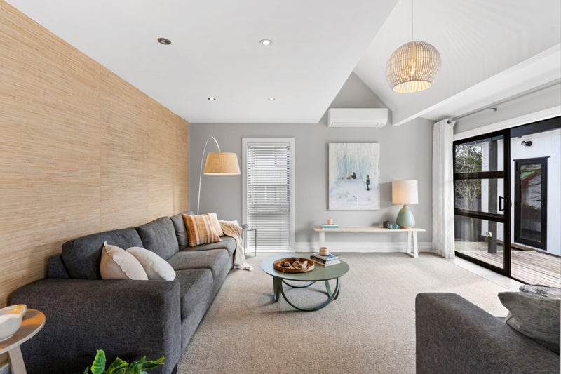 37 Amorino Drive, Red Beach, Whangaparāoa - Carousel 2