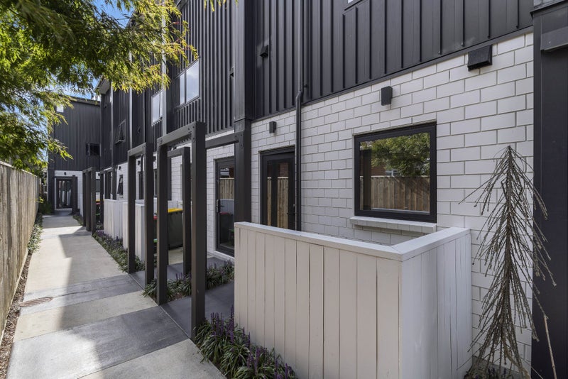 4/59 Neil Avenue, Te Atatu Peninsula, Auckland - Carousel 2